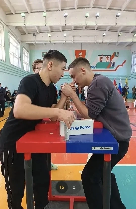 А ну-ка, парни!💪  18 февраля на базе «Сармат» проходили отборочные соревнования среди техникумов Оре