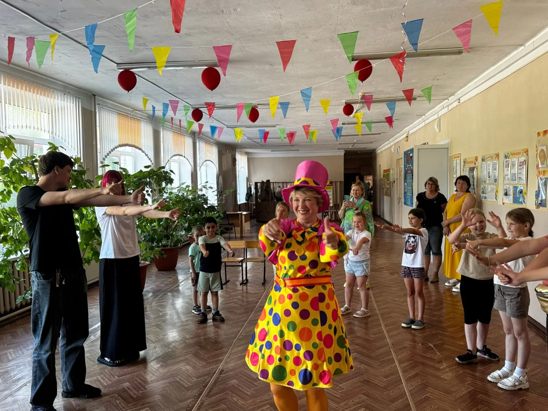 🎆 День Молодёжи в нашей школе: взрыв эмоций и современные тренды!