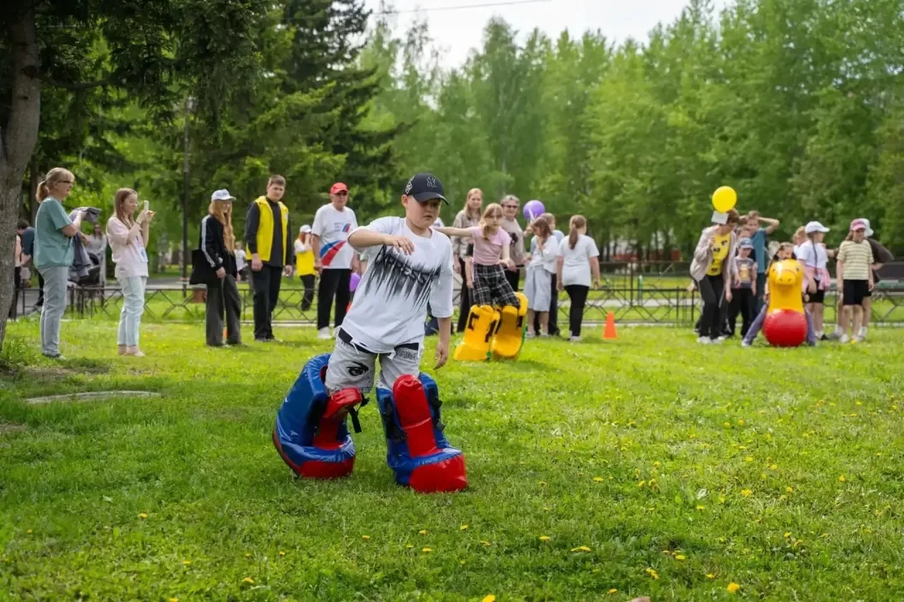 🎉 День соседей: Юрга дружит поколениями! 🎉