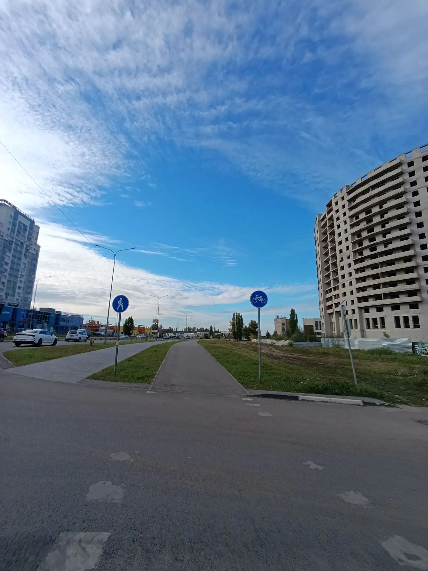 И сегодня даже солнечно, но прохладно ☺️