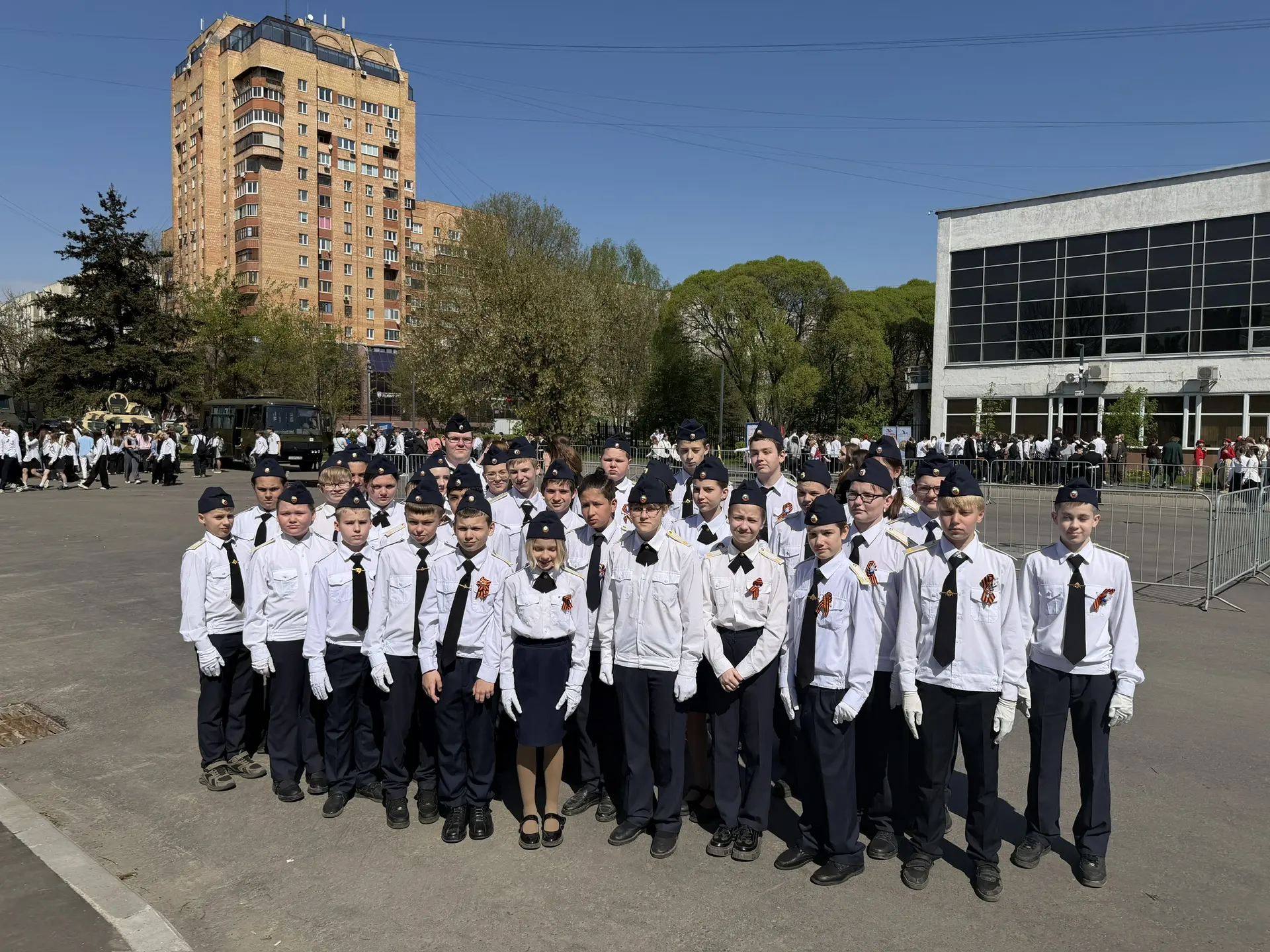 🗂️ Участие кадет МОУ СОШ №18 в городском фестивале «Помню. Горжусь. Помогаю» 🇷🇺  📌 5 мая кадеты 5 и 