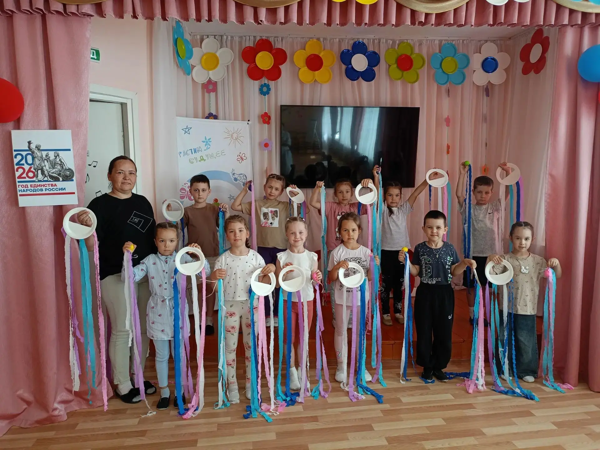 Сегодня муз.руководитель Биккинина Р. Р. провела для воспитанников подготовительных групп интересный