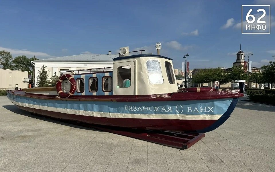 🛥Подарок из Ленинграда!

Рязанскую ВДНХ к лету украсил полувековой лесосплавный катер