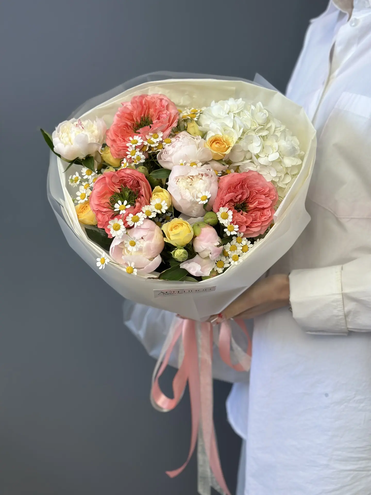 ВАУ-ЦЕНА НА СВЕЖИЕ БУКЕТЫ💓

- летний букет с пионами, гортензией и ромашками 4040₽ 4490₽
- нежный б