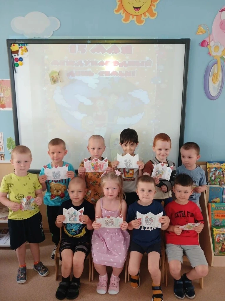 👨‍👩‍👧‍👧 15 мая — Международный день семьи!