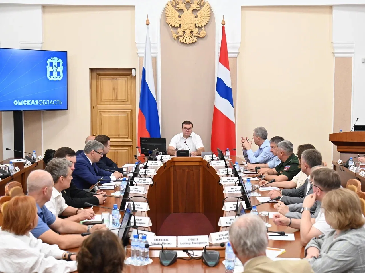 Обсудили с руководителями вузов ход приемной кампании и подготовку востребованных специ...