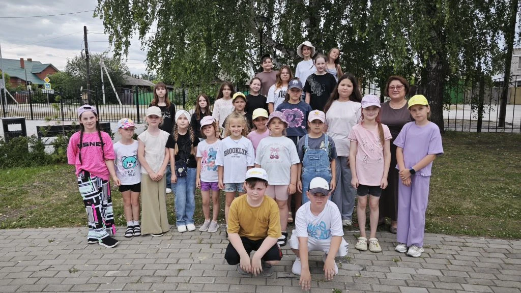 Началась вторая смена для ребят из отряда «Музыкальная семья» летнего лагеря «Алые пару...