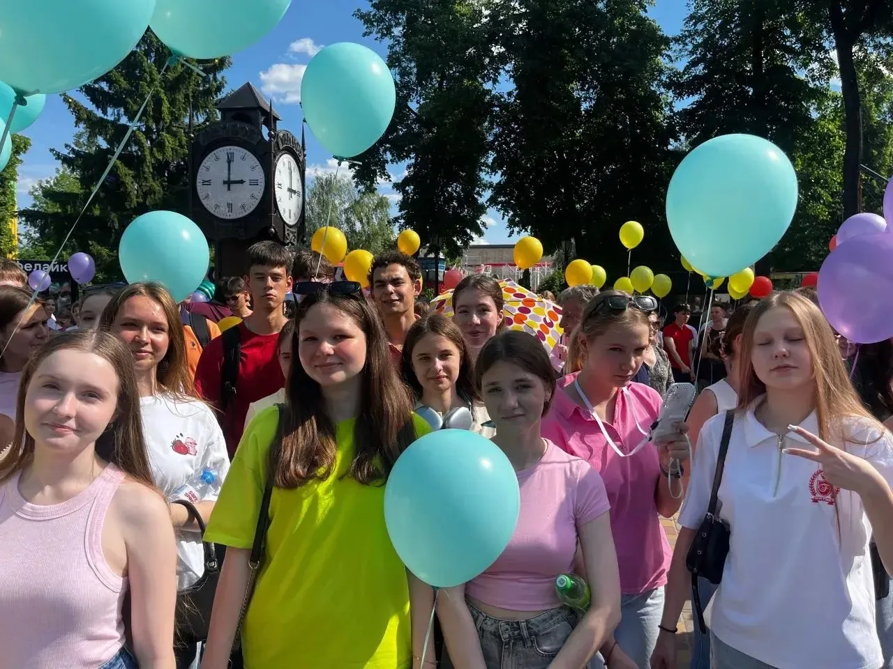 🎓✨ Город, который помнит нас 🏙️❤️  Одиннадцатиклассники Лицея №14 сегодня стали участниками мероприя