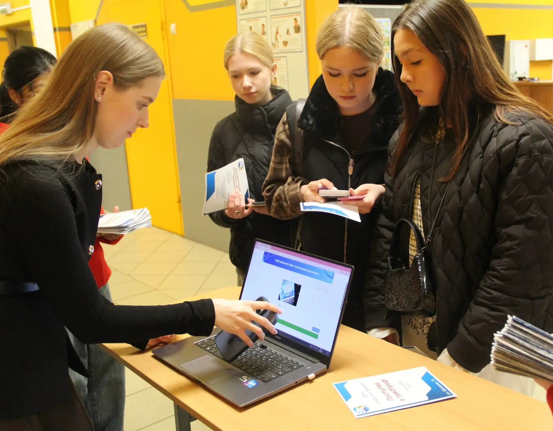 📍Твой путь в профессию начинается здесь!   В субботу в Школе №1018 состоялся День открытых дверей «П