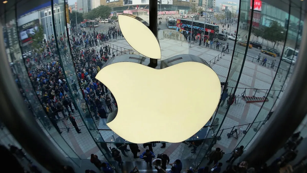 Apple уволила инженера за отказ сливать идентификаторы клиентов оператору AT&T 🍎