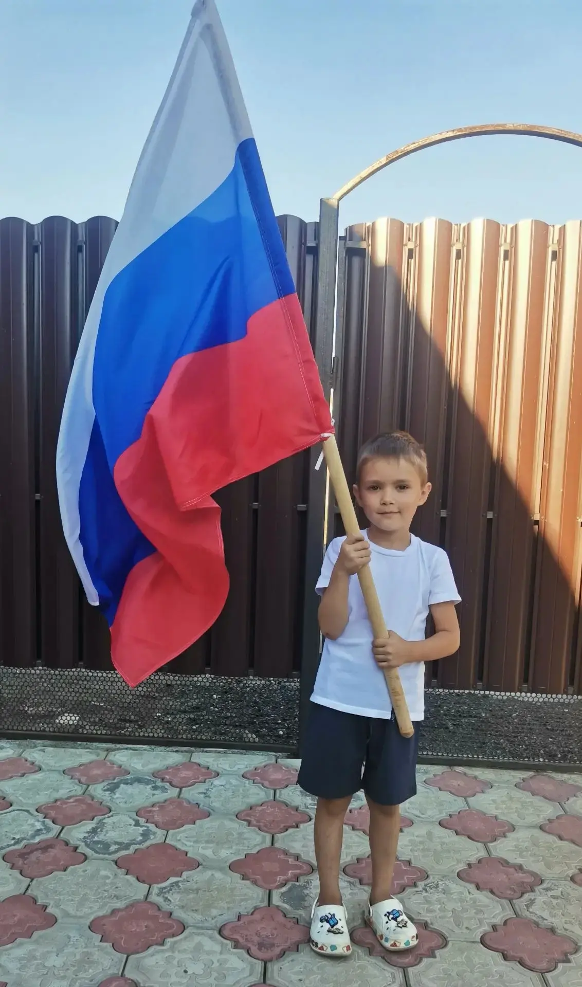 Берюченский Степан участвует в акции 🇷🇺#ФлагиРоссии#ДеньФлага
