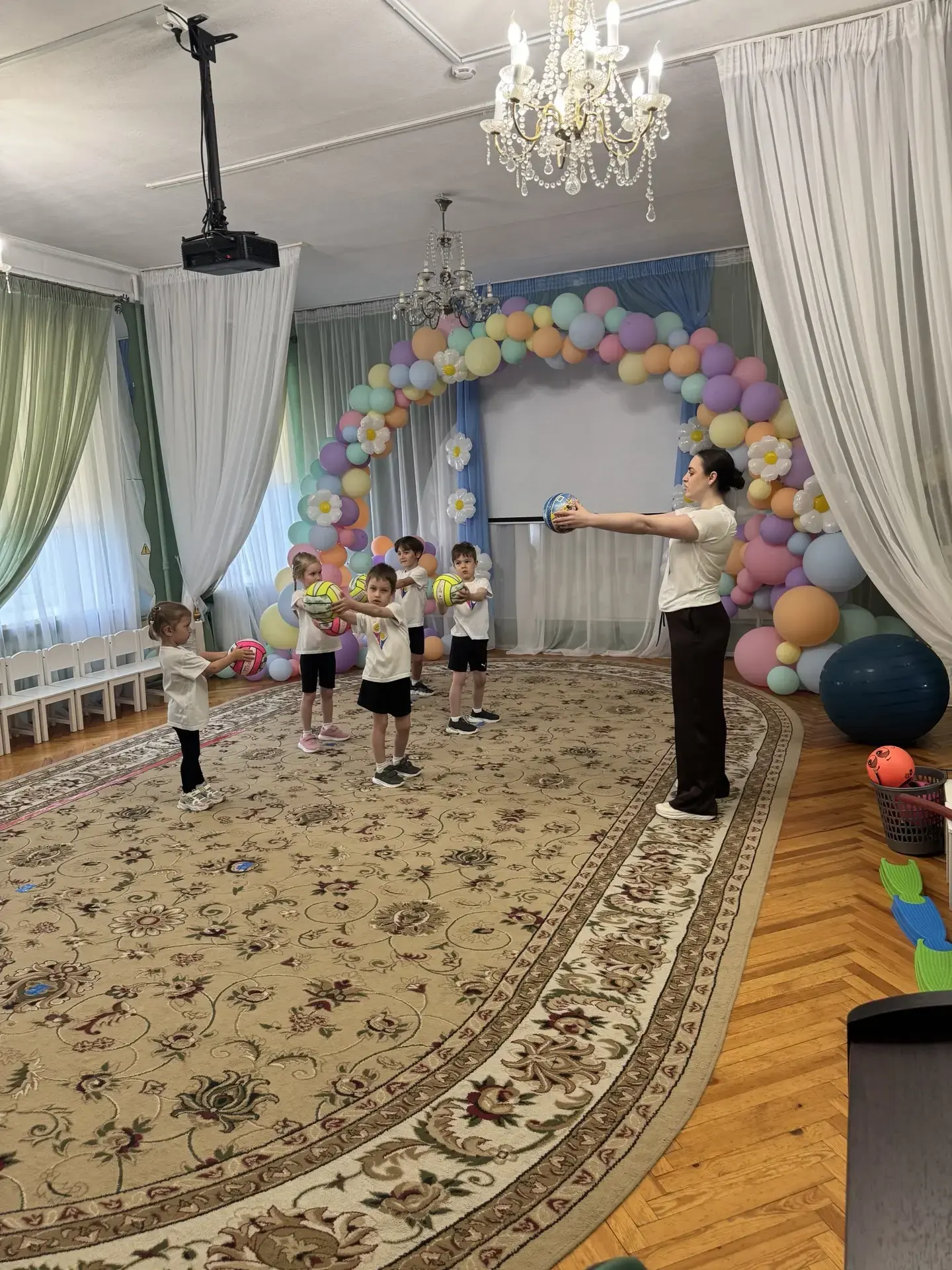 На прошлой неделе в нашем детском саду прошло методическое объединение инструкторов по ...