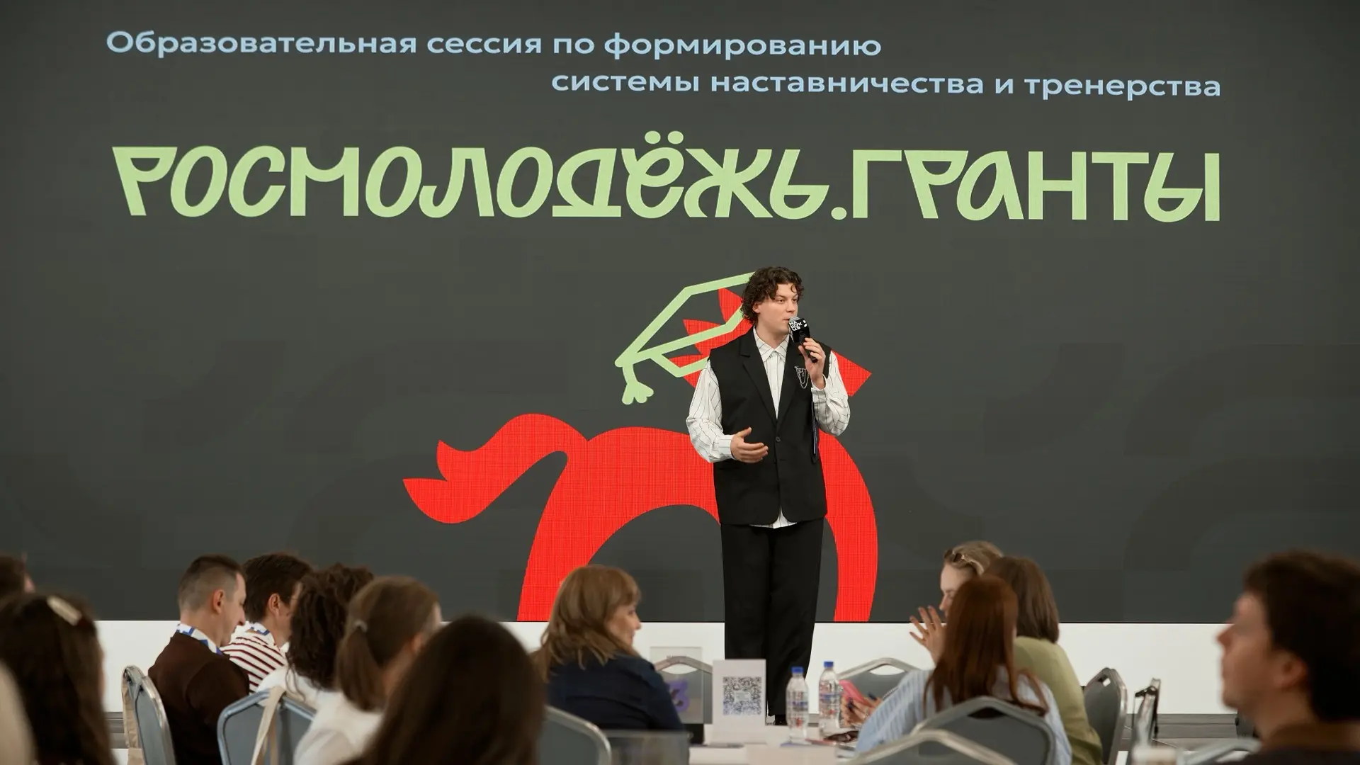 Как наставник помогает грантовым проектам становиться сильнее? ✍🏻

Над этим вопросом в Центре знани