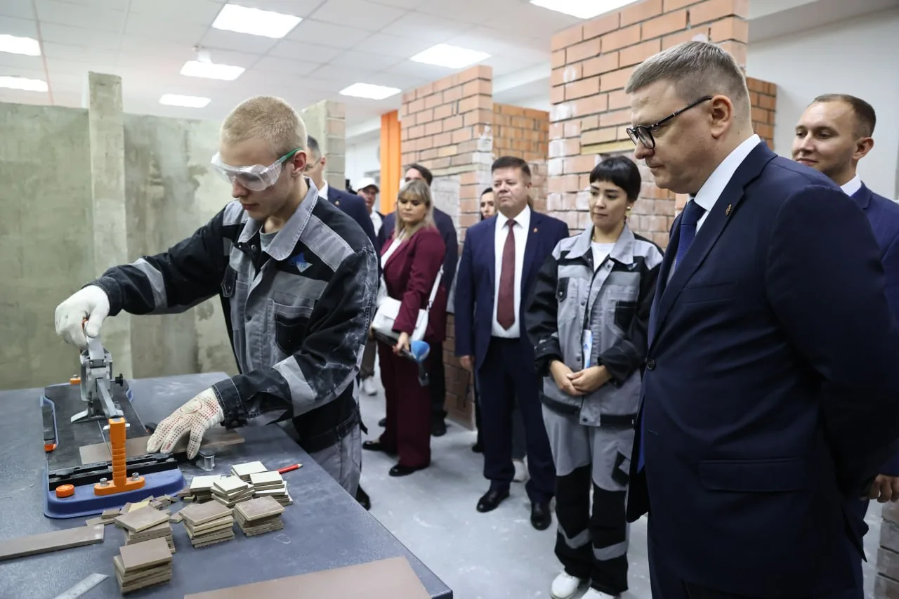 Текслер предложил обустроить спортплощадку в колледже Челябинска