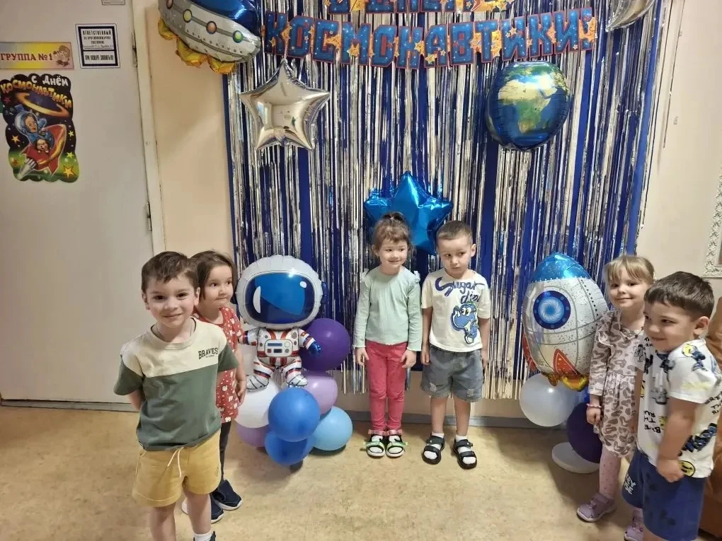 Космическая неделя 🌟  Во второй младшей группе дошкольного отделения «Фантазия» прошло настоящее кос
