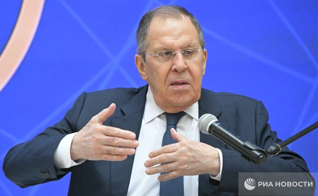 Белоруссию стремятся втянуть в украинский конфликт, заявил Сергей Лавров, комментируя угрозы Киева в