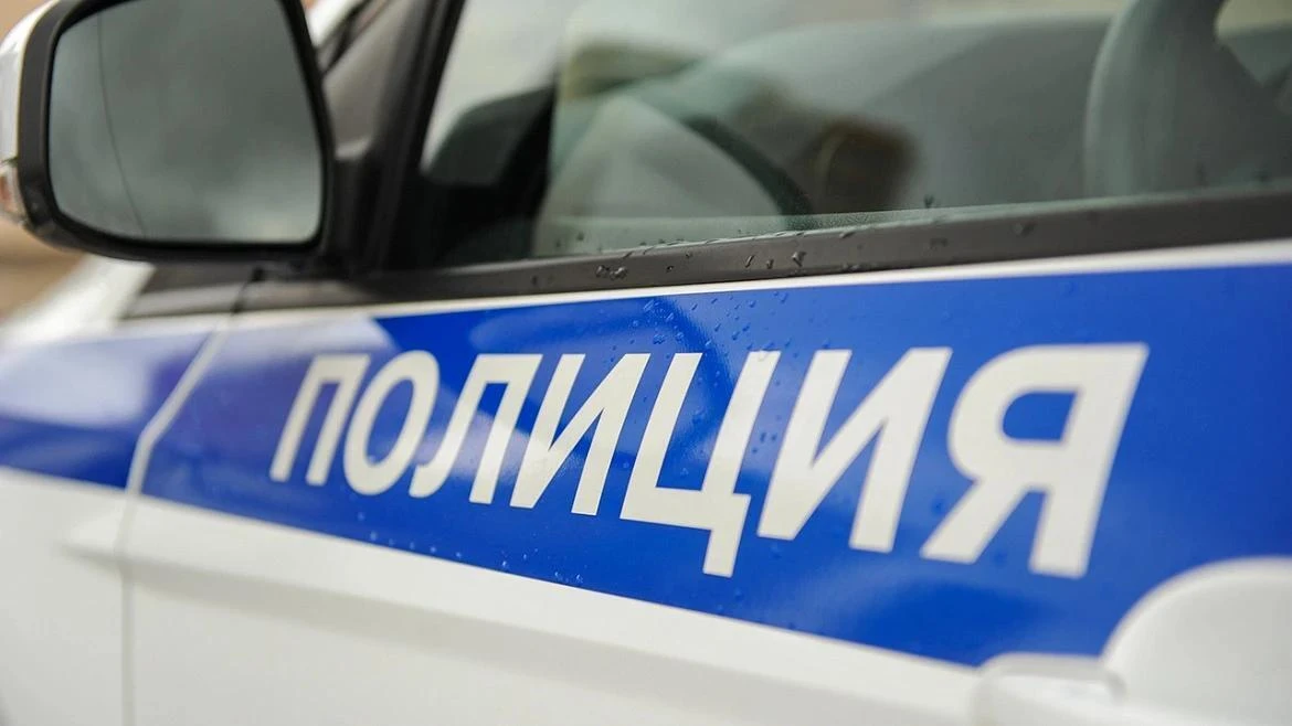 В Алексине у местного жителя украли телефон, колонку и банковскую карту