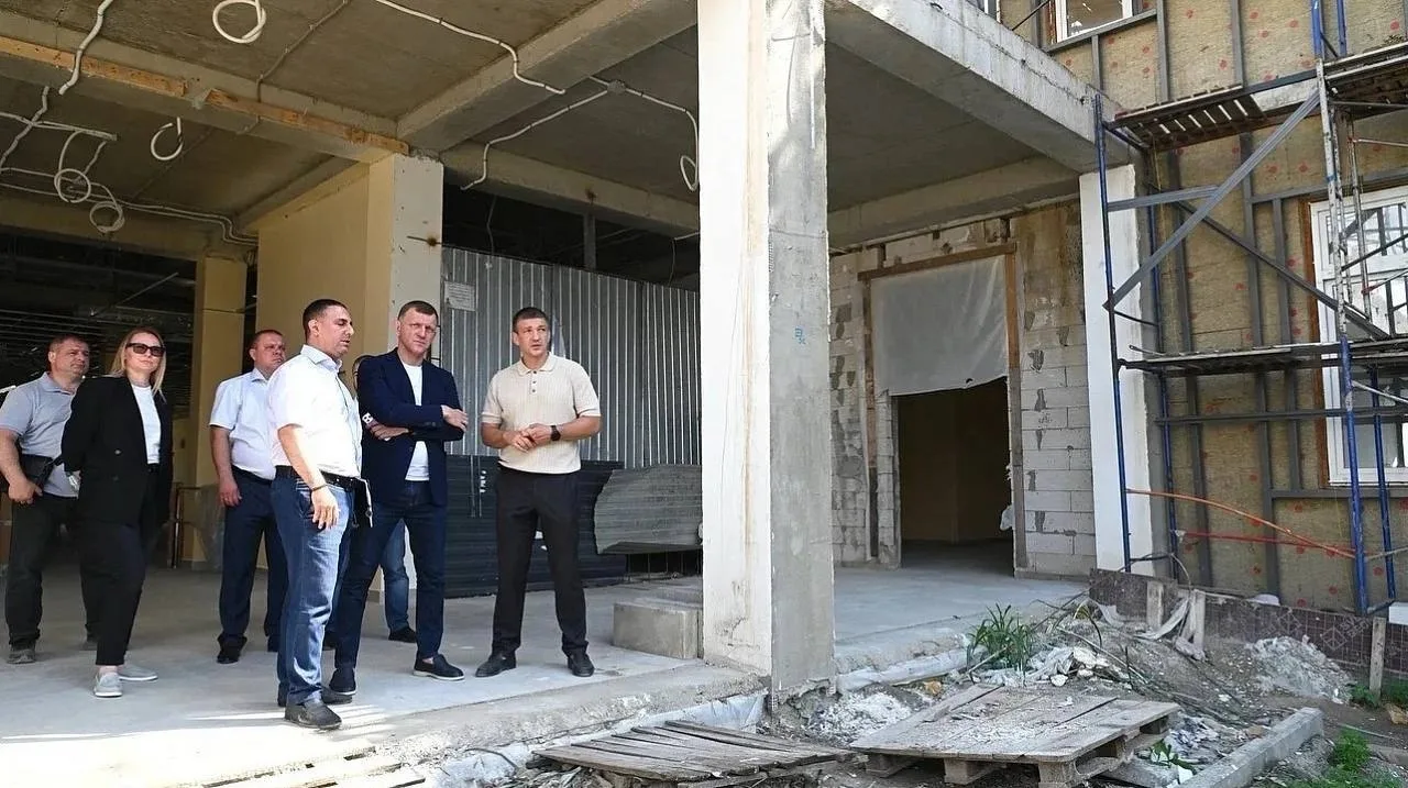 Мэр Краснодара потребовал ускорить строительство двух школ