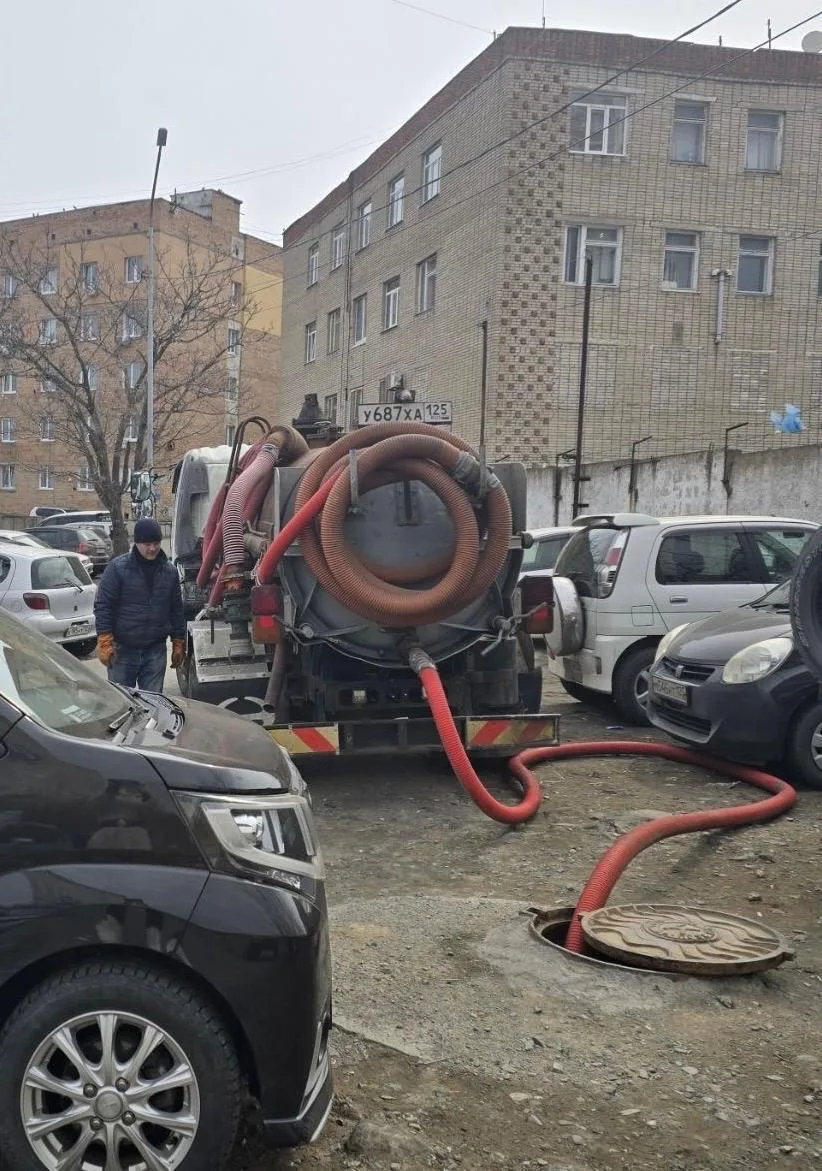 ❗Если Вы заметили, что ассенизационные машины сливают сточные воды или готовятся к сливу там, где эт