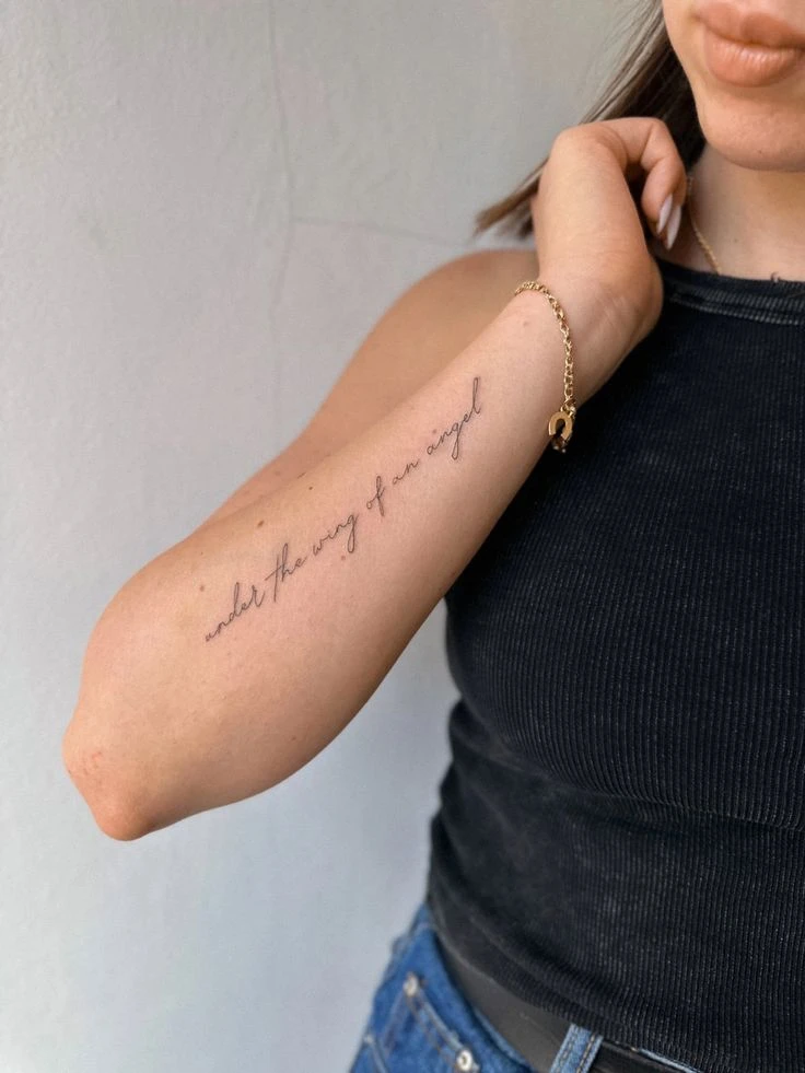 🖋 Тату-надпись — это не просто буквы. Это твоя личная история.