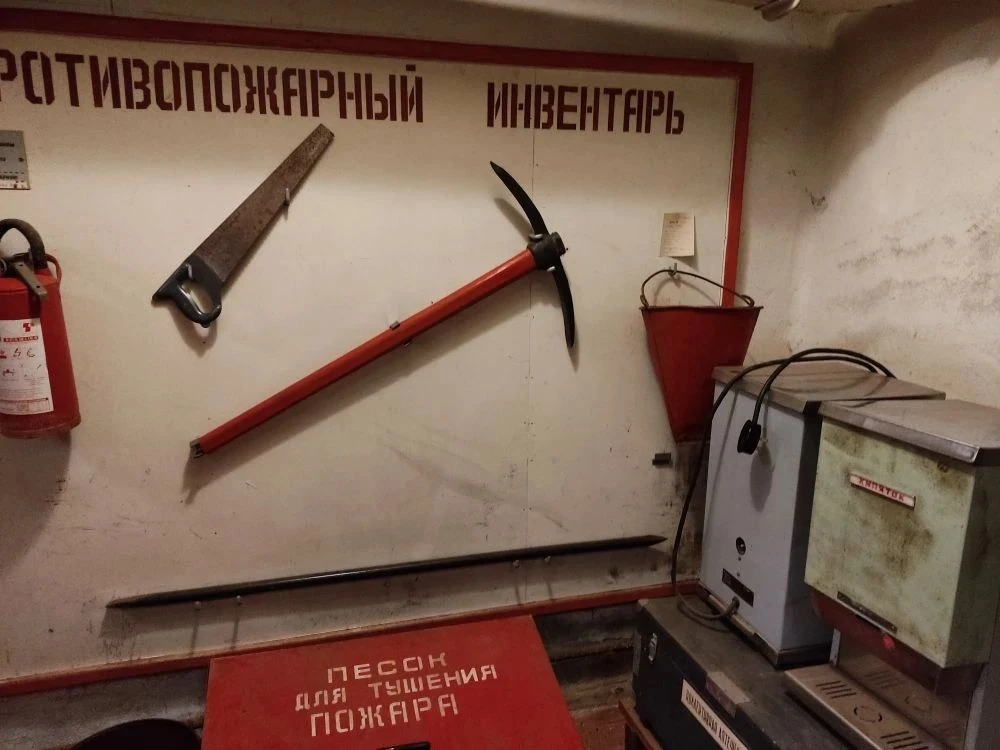 Заглянули в эпоху «холодной войны»: шестиклассники исследовали бомбоубежище В среду, 4 февраля, учен