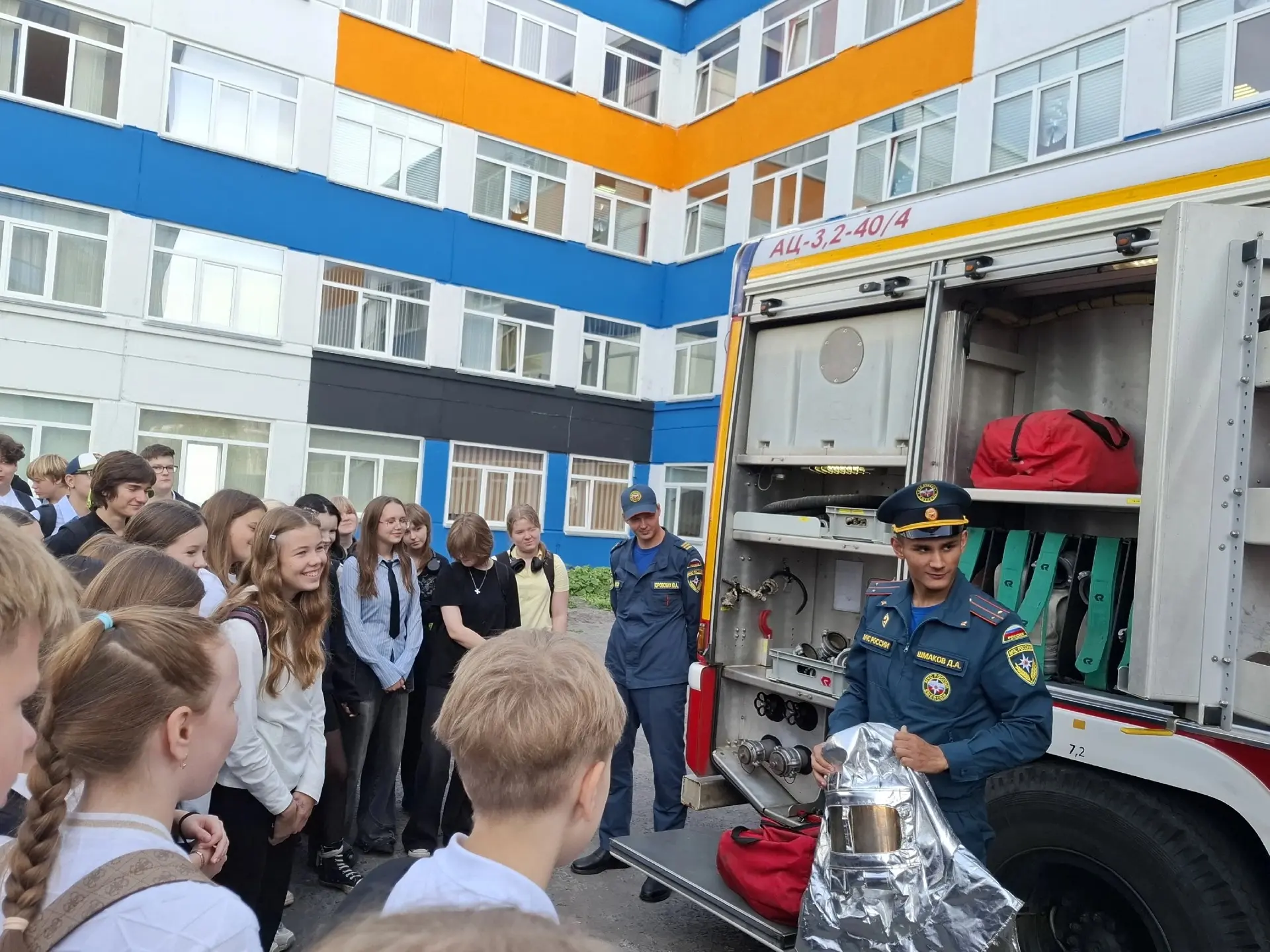 🚒 Есть такая профессия — жизни спасать