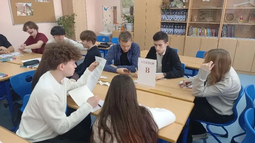 💵19 марта в 10 «В» классе в рамках Недели высоких технологий и технопредпринимательства прошёл урок 
