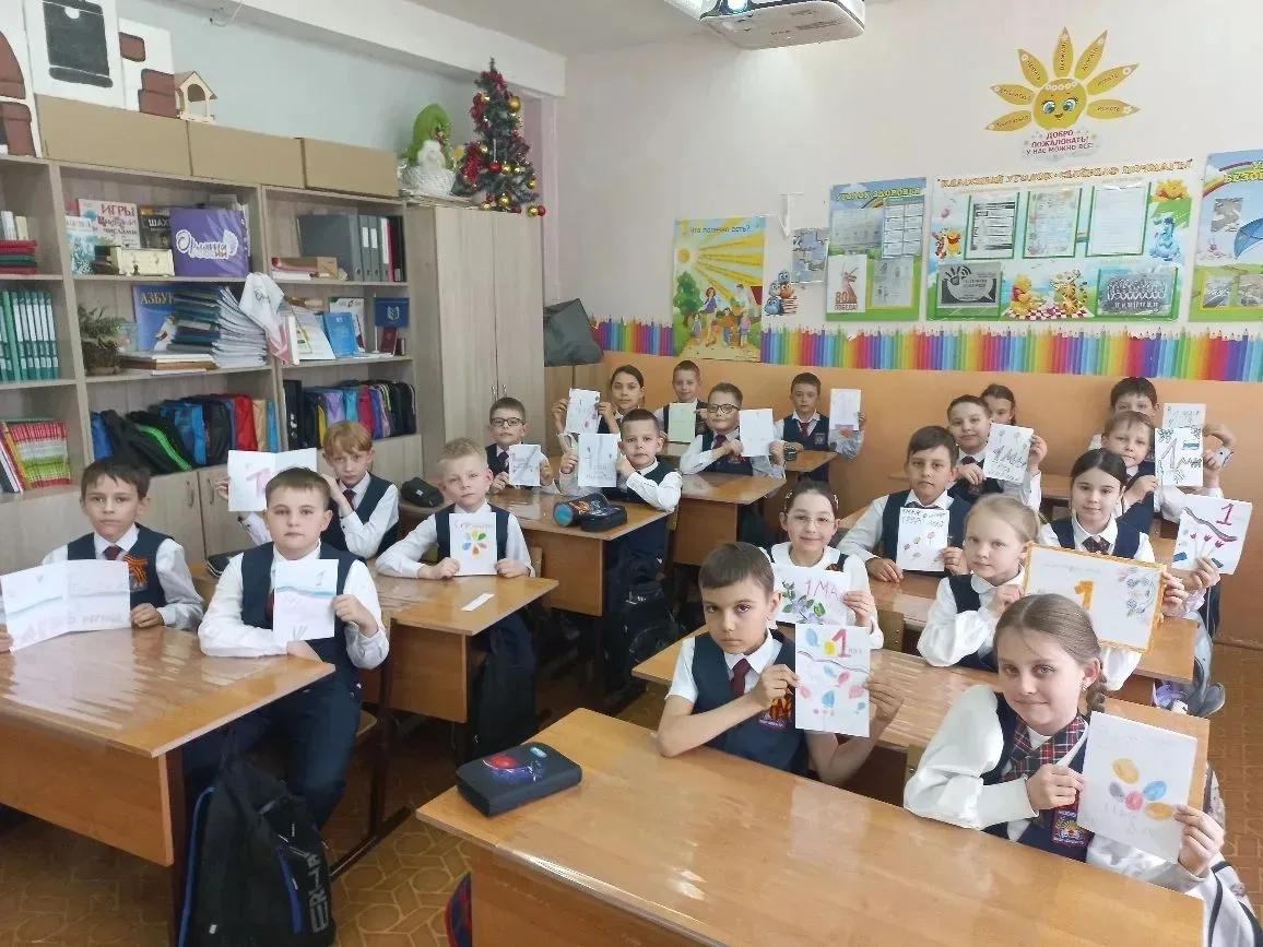 🎨 Творческий мастер-класс «Весенняя открытка для героя труда» 🌷 29 апреля, в преддверии Праздника Ве
