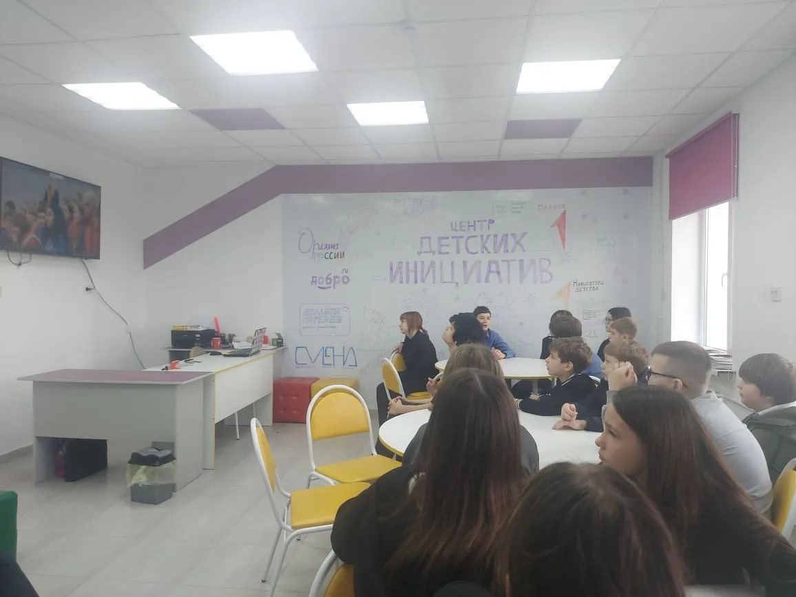 🇷🇺 День защитника Отечества: кибербезопасность в центре внимания  В преддверии 23 февраля навигаторы