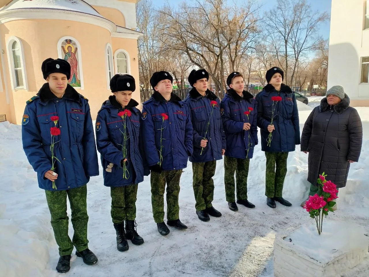 "ЕДИНСТВОМ СПАСЁННЫЙ!"