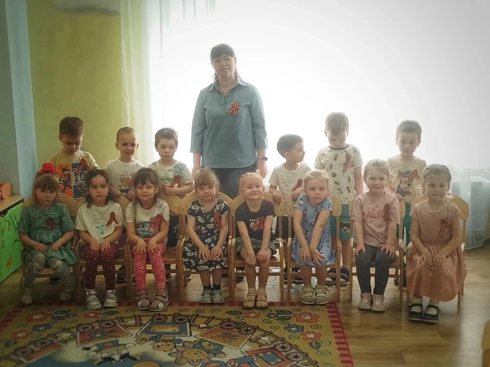 Символ Победы — в руках каждого поколения! 🎗️

В нашем детском саду стартовала масштабная патриотич