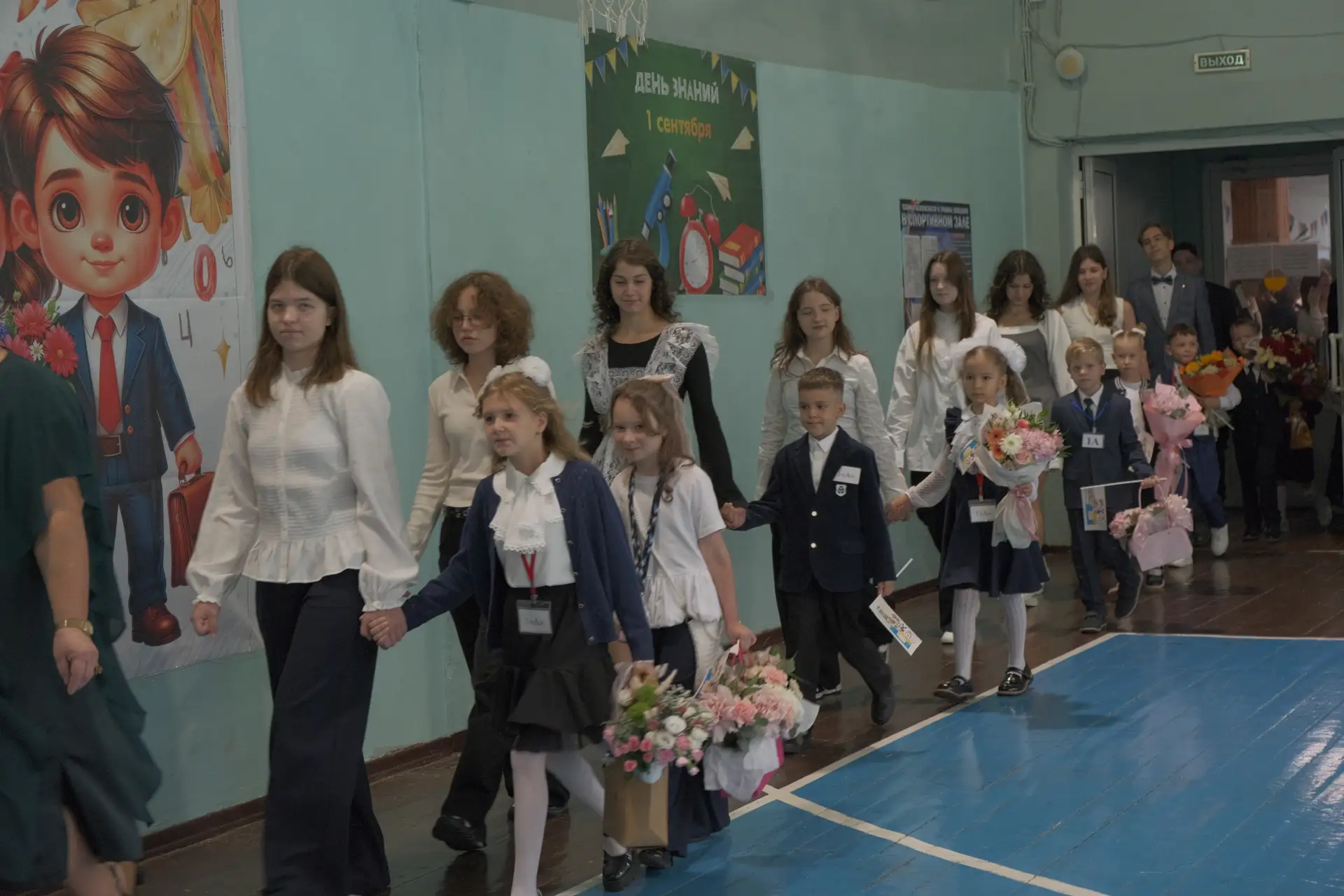 🔔 Ура! Школа № 35 вновь распахнула свои двери! 🎒✨