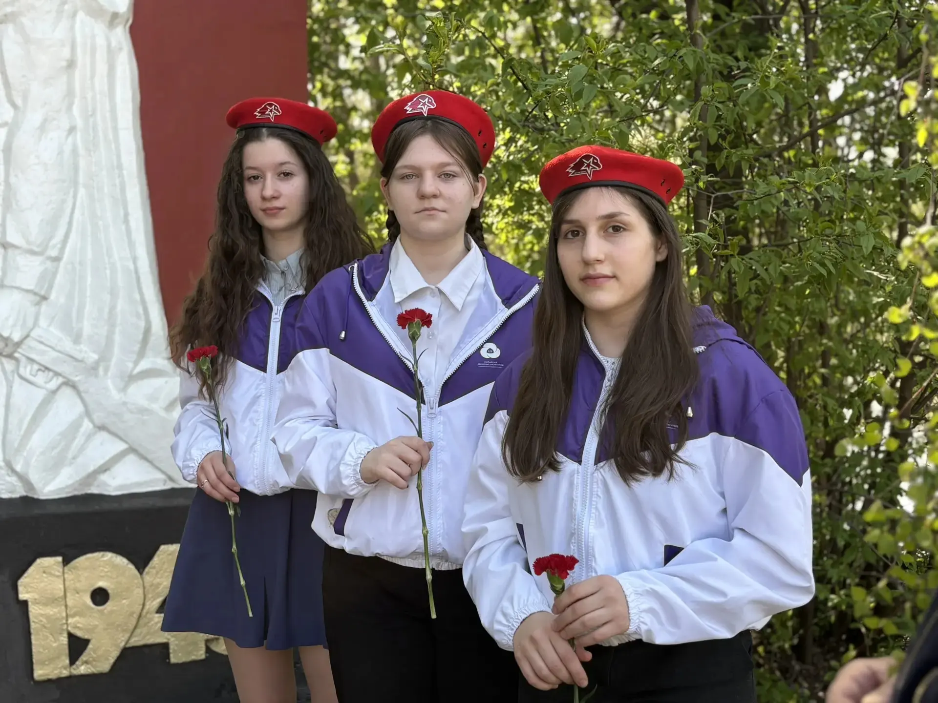 🎖️Акция «Я помню»  📌4 мая в нашем городе состоялось торжественное открытие Вахты памяти и возложение