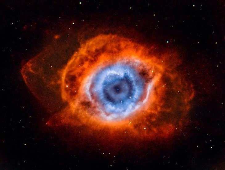🐌 Туманность «Улитка» (NGC 7293) — это остатки звезды, похожей на Солнце