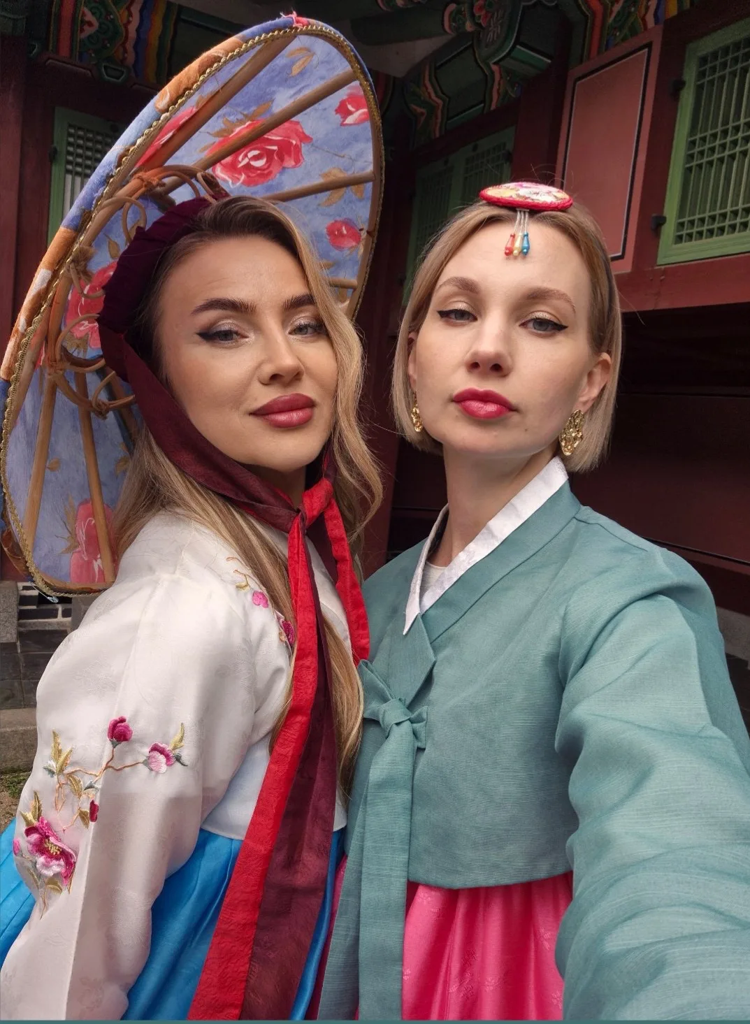 No Age Queen 👑
бьюти-лайфхаки с азиатскими трендами

Приветствуем вас в пространстве, где молодость