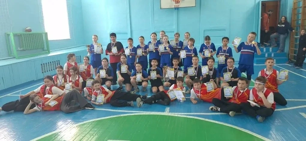 💪 Спортивные достижения нашей Гимназии: победа в соревнованиях по «Пионерболу» 🏆  📆 С 13 по 17 апрел