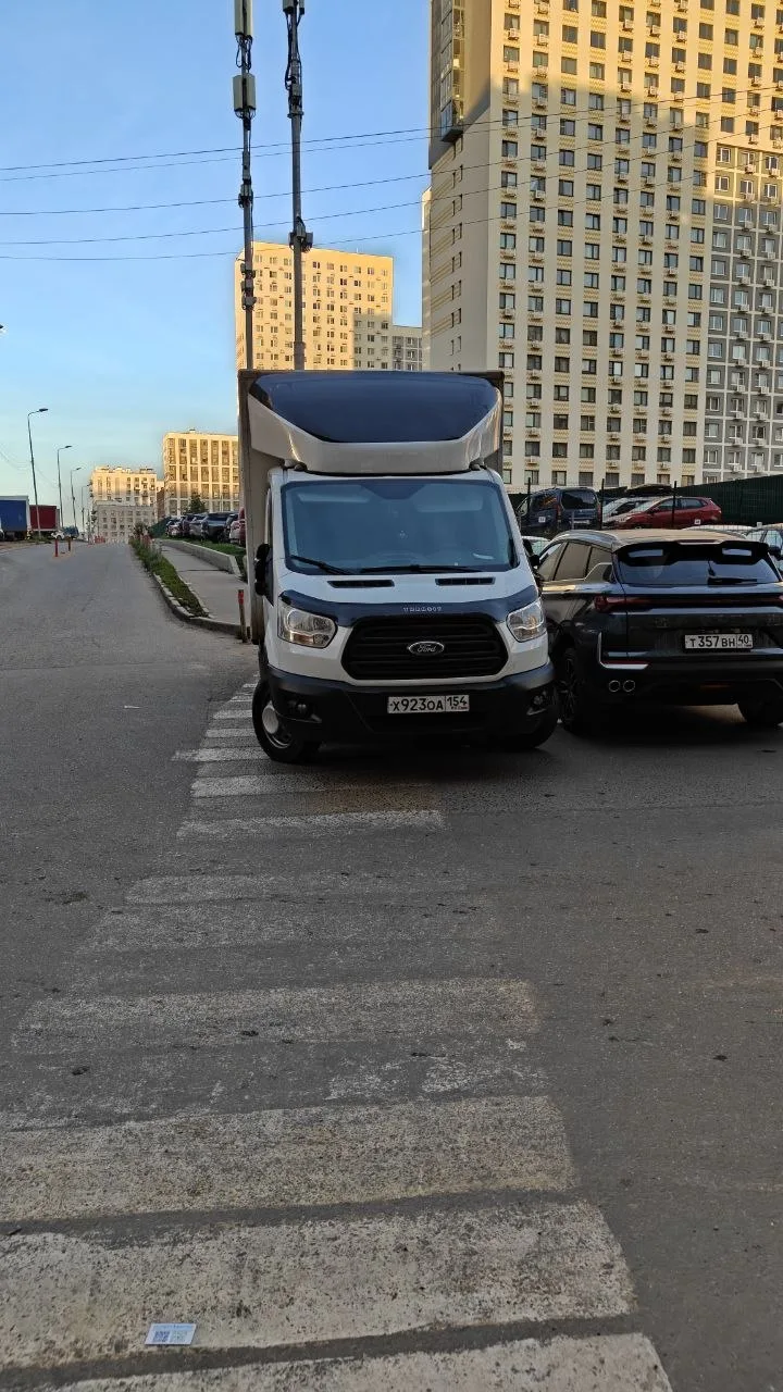 Очередные "герои" парковки 🤬