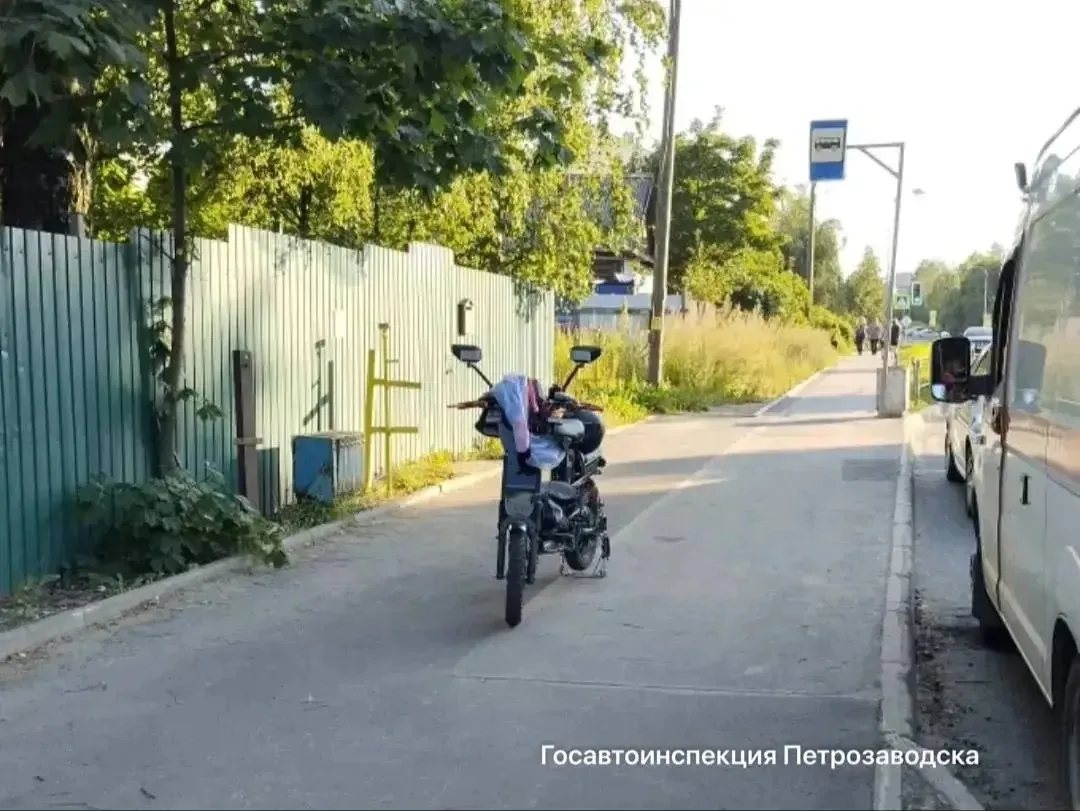 😨 Подростка на тротуаре сбил водитель электровелосипеда в Петрозаводске

Авария произошла накануне 