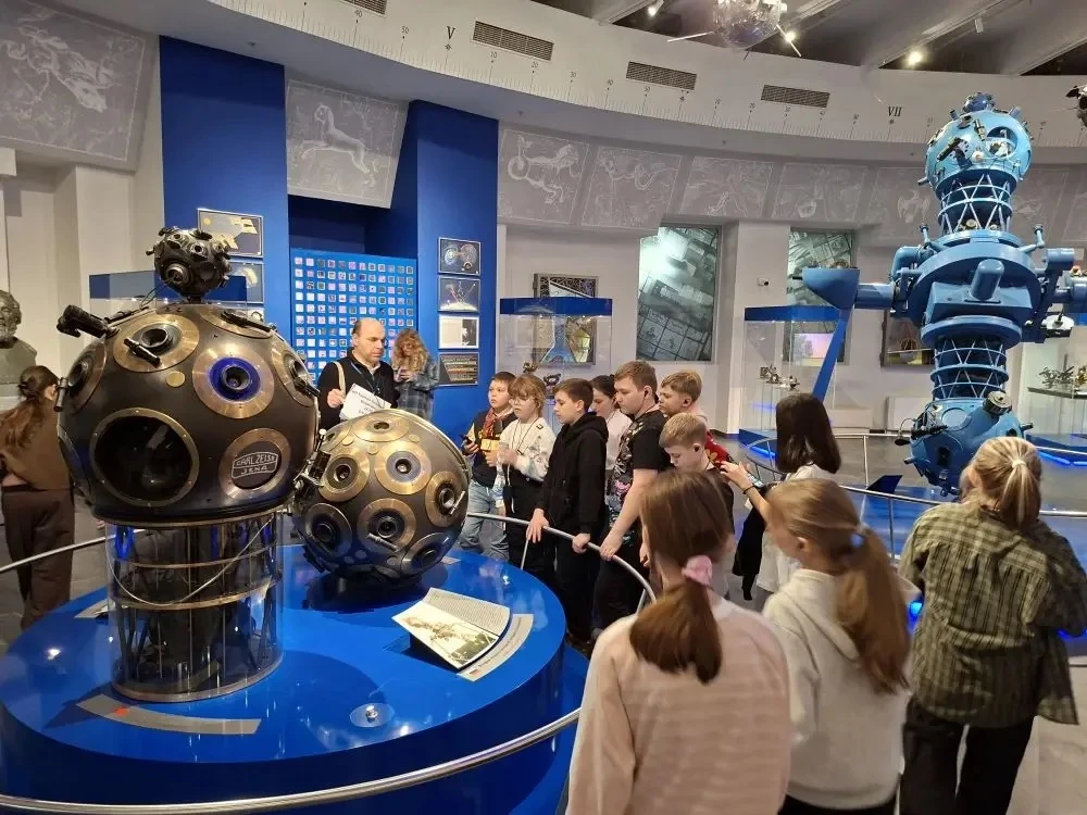 18 февраля 2026г. состоялась экскурсия 5-ми классами в Московский планетарий — научно-просветительно