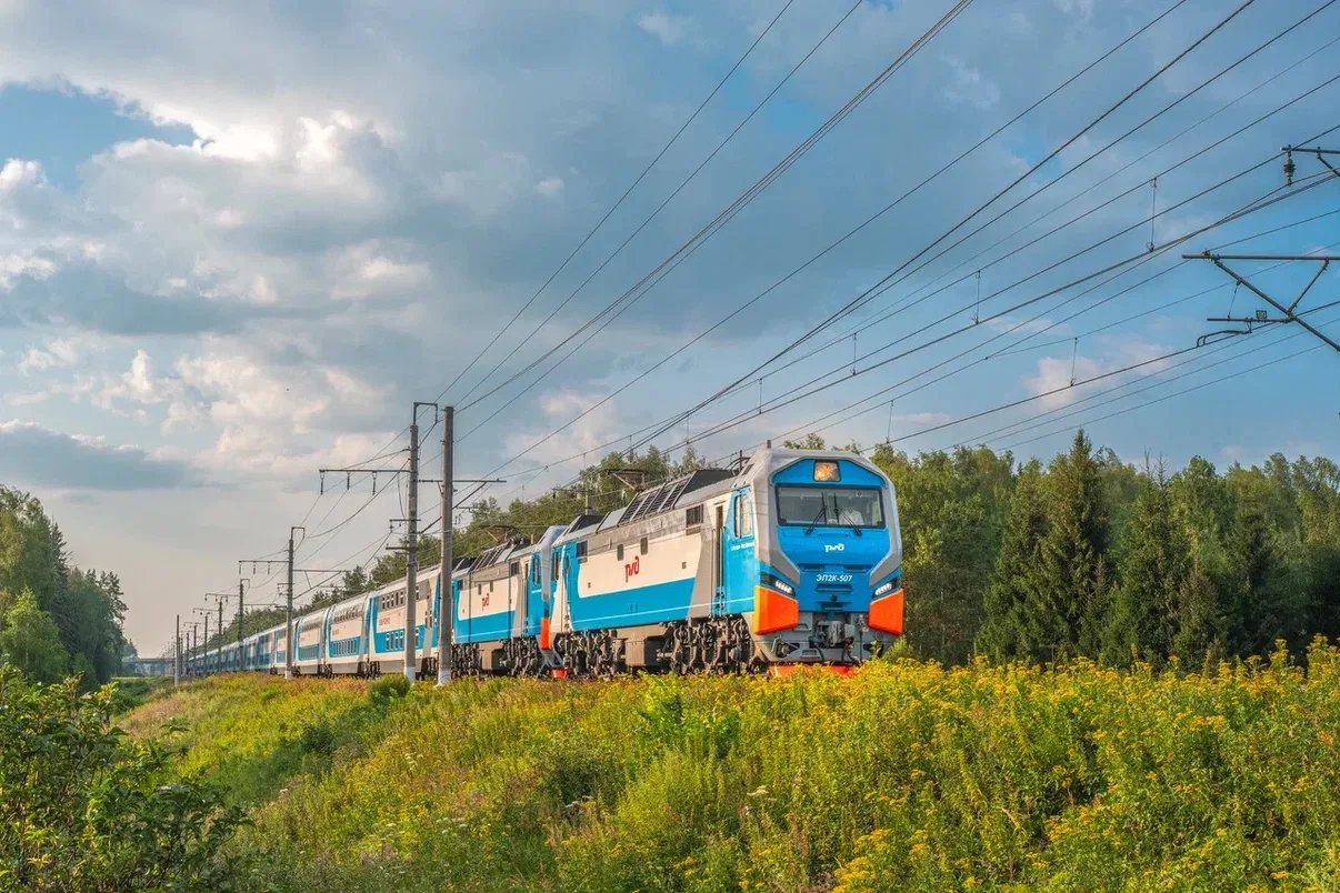 Весна, путешествия, «Аврора»!   Напоминаем, что с 27 апреля на маршруте Москва – Санкт-Петербург поя