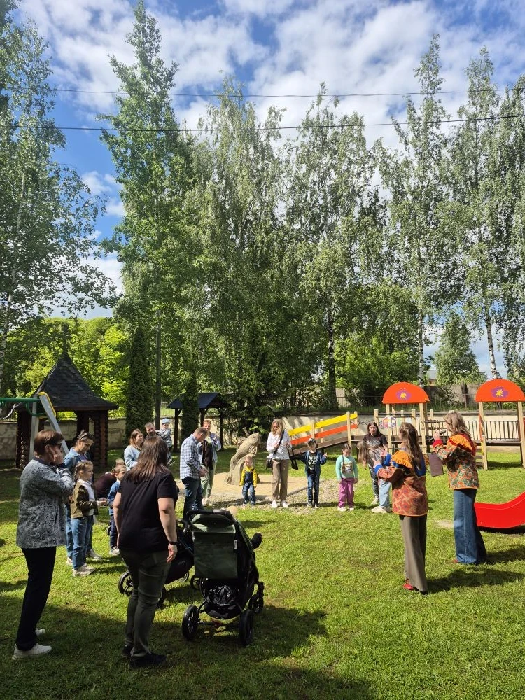 🗓В каждом году есть особенный день, когда всё внимание посвящено самым главным людям —...