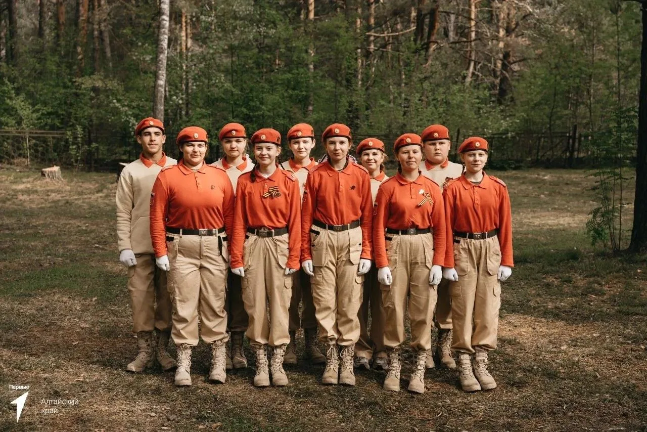 🚩 Свершилось! Наш юнармейский отряд «Витязь» вернулся с регионального этапа игры «Зарн...