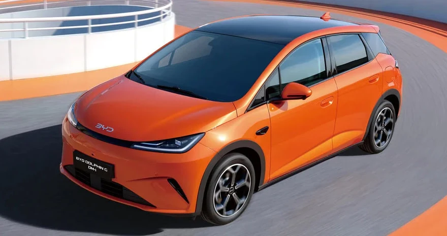 BYD готовит недорогой хэтчбек для Европы   BYD рассекретила новый Dolphin G — компактный хэтчбек, со
