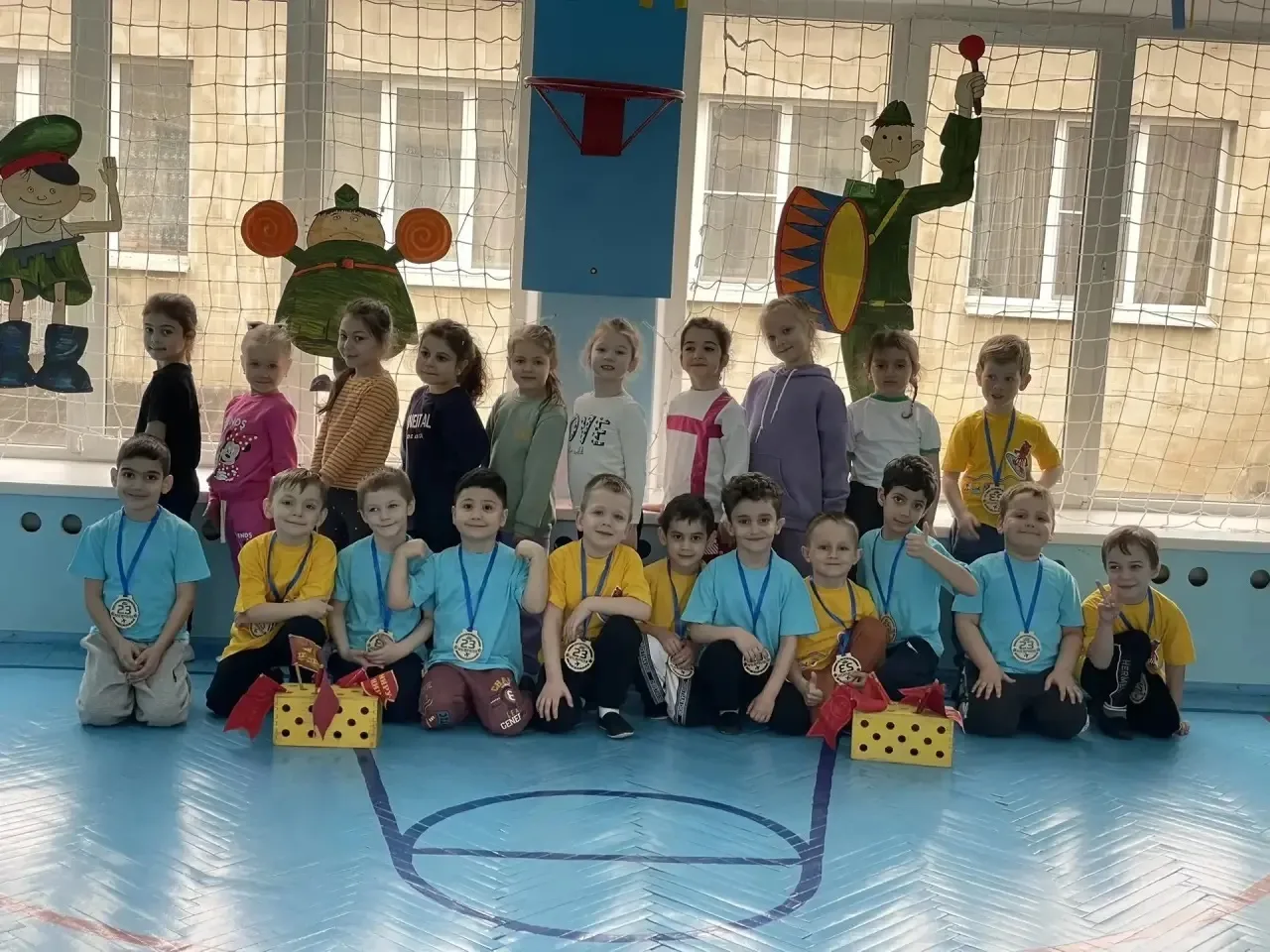 Всех мужчин поздравляем с Днём защитника Отечества! Желаем крепкого здоровья, мирного н...
