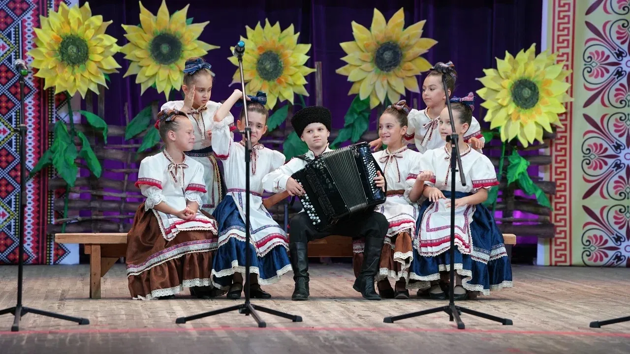 🎉 Триумф на «Кубанском казачке»: наши звёздочки зажгли на Всероссийском фестивале!

С 29 июня по 5 