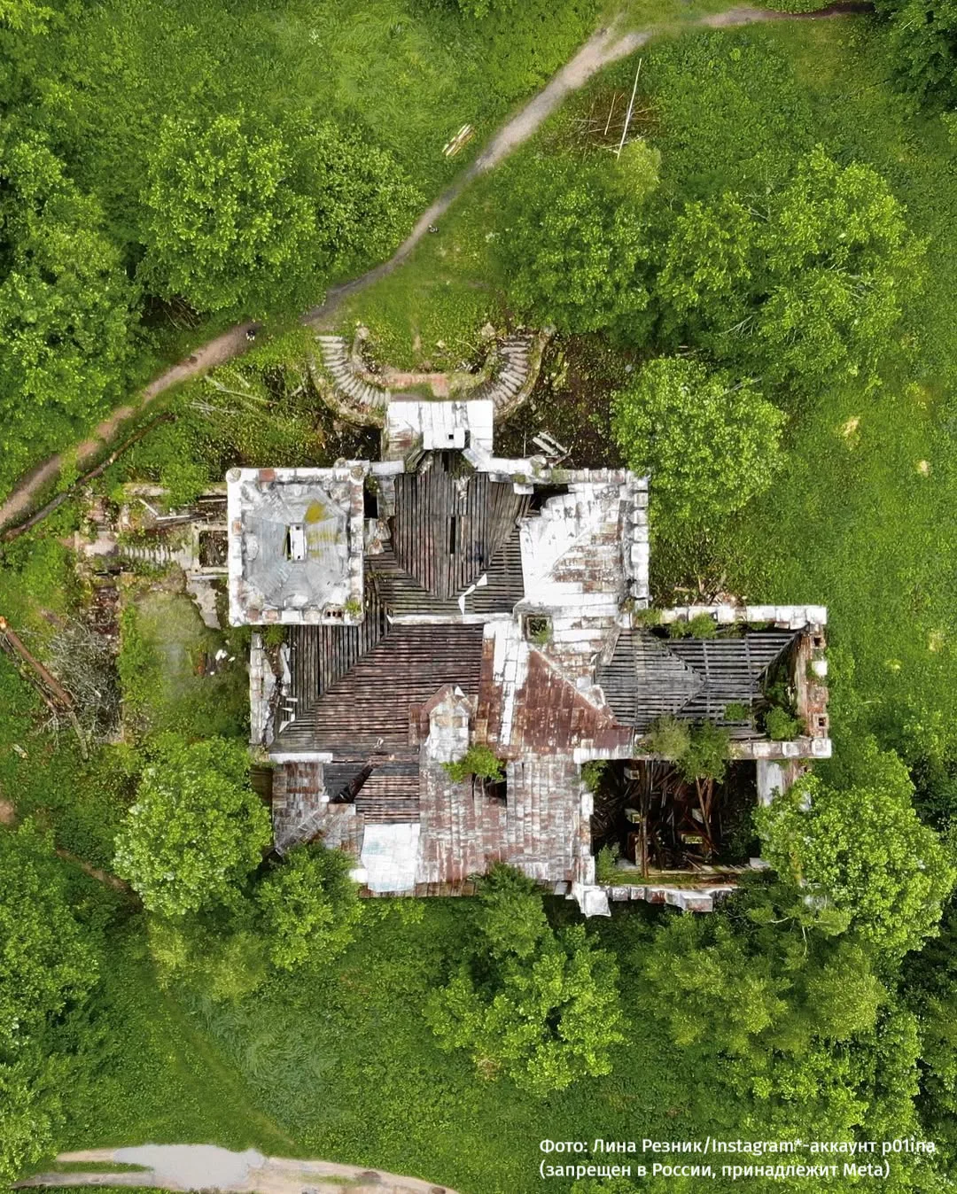 🏰Усадьба Сназина-Гаслера — замок-призрак, скрытый среди леса  Кажется, будто здесь когда-то жила ска