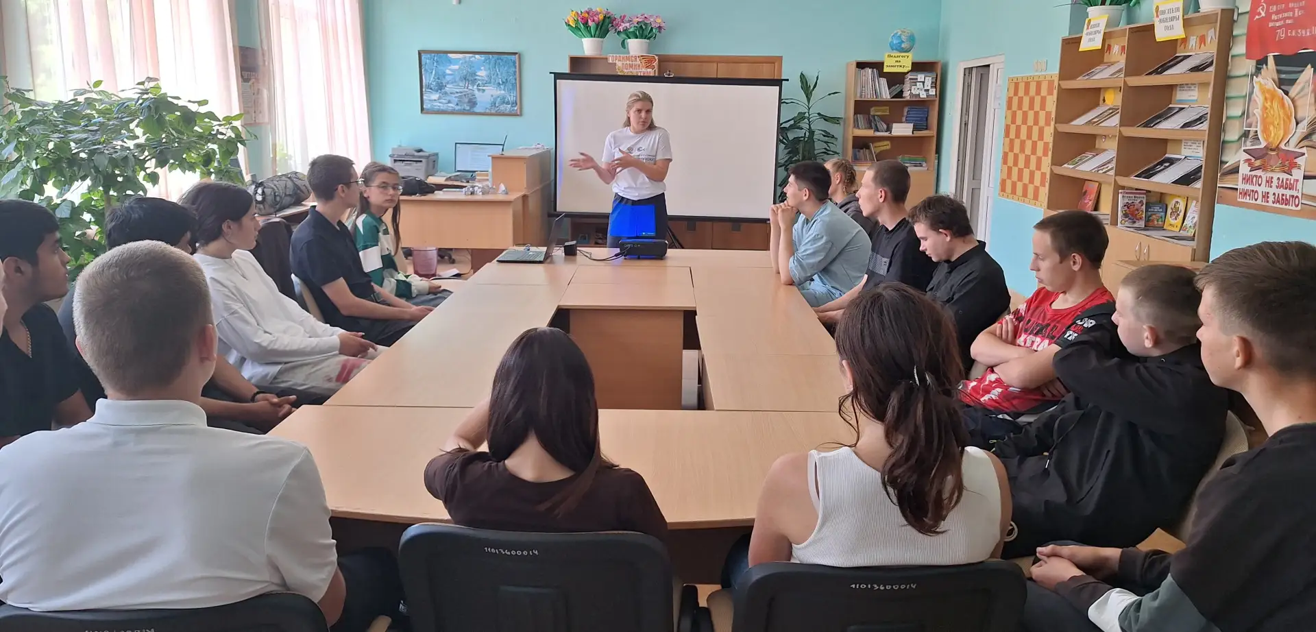 📝С девятиклассниками школы прошла встреча с представителями Темрюкского осетрового рыб...