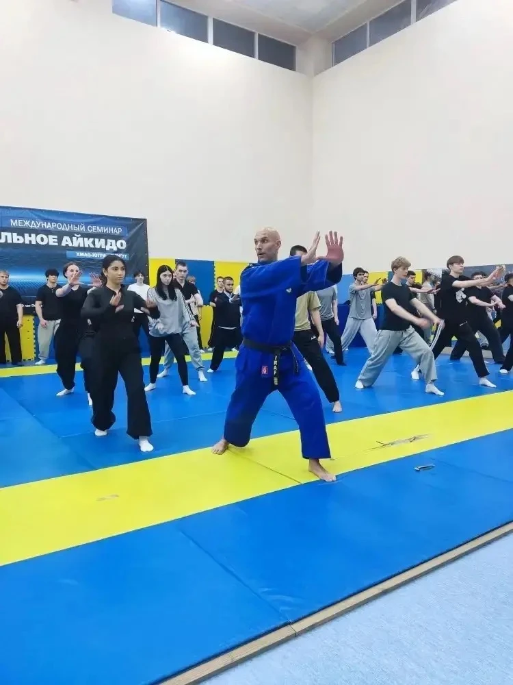 Семинар по «Реальному айкидо»  Студенты кафедр «Правоохранительная деятельность» и «Физическая культ