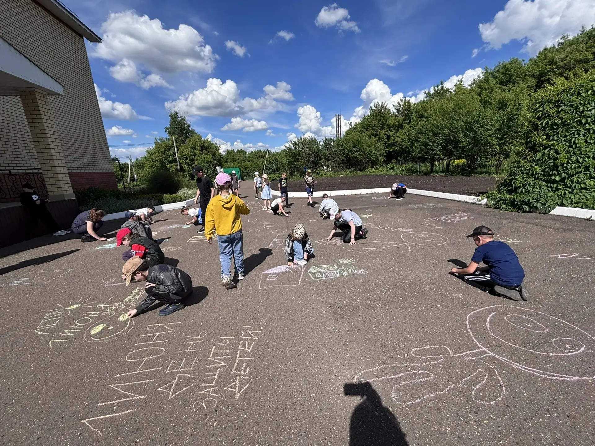 1 июня наш летний пришкольный лагерь "Солнечный" начал свою работу☀️