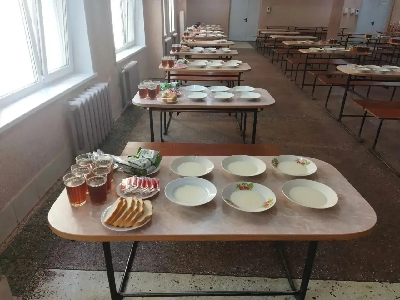 Нектарины 🍑— идеальный перекус для школьников. 
Они содержат фруктозу для работы мозга, витамин С д